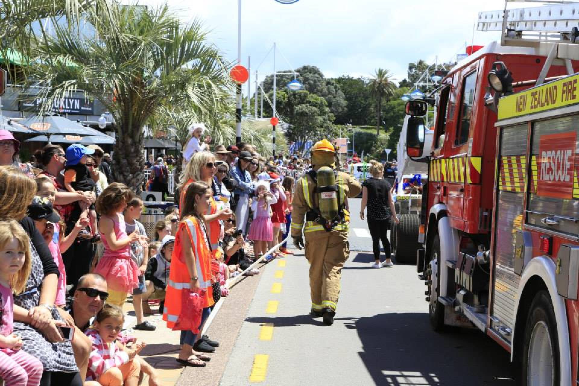 Trustpower Christmas Parade 2014